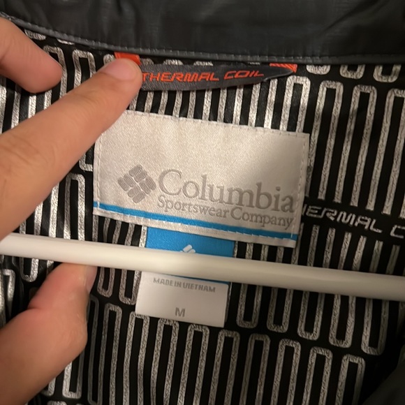Columbia thermal coil puffer Winter jacket (Size: Medium) - Picture 2 of 3